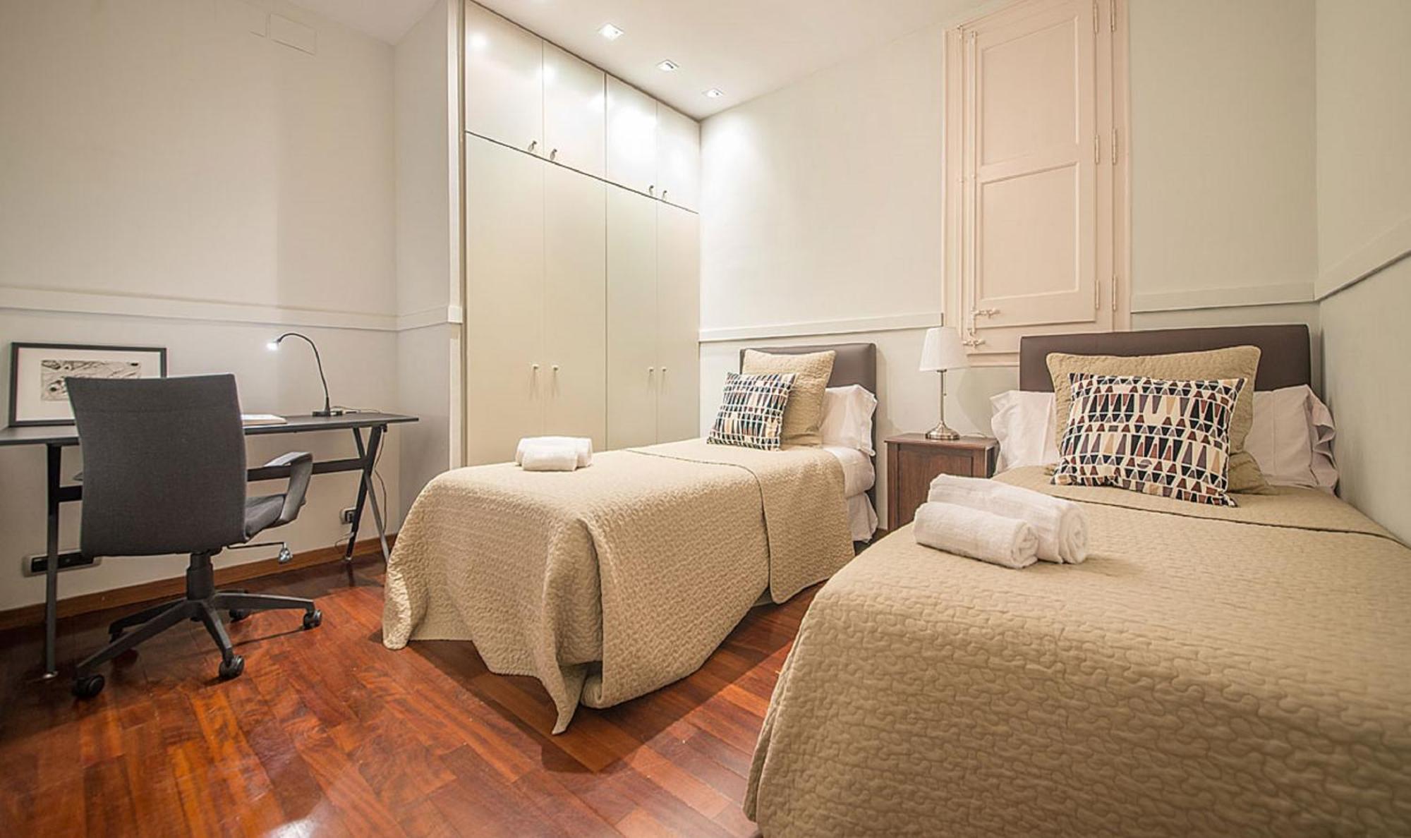 Appartement 4 En Calle Balmes - Stylish *