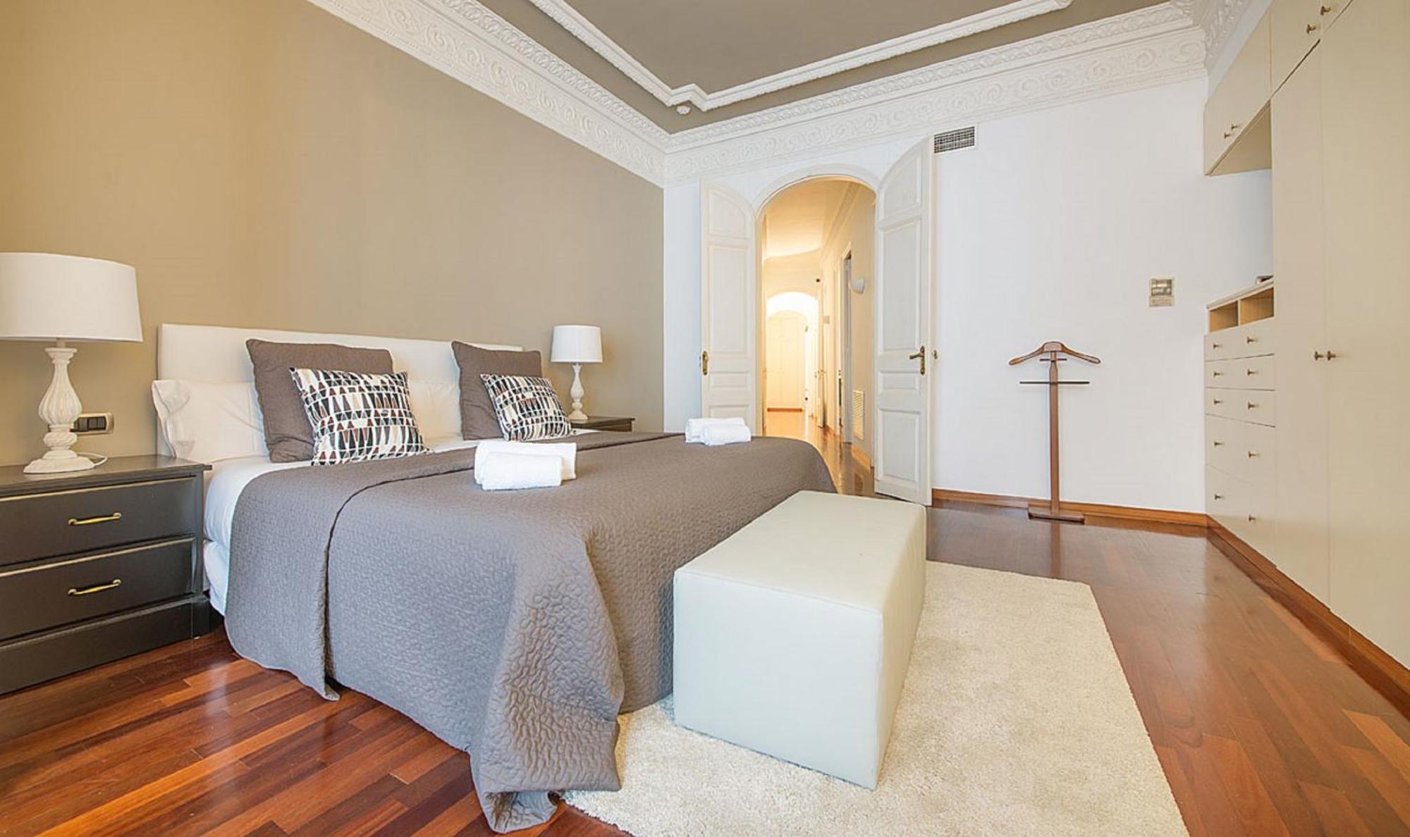 4 En Calle Balmes - Stylish Appartement *