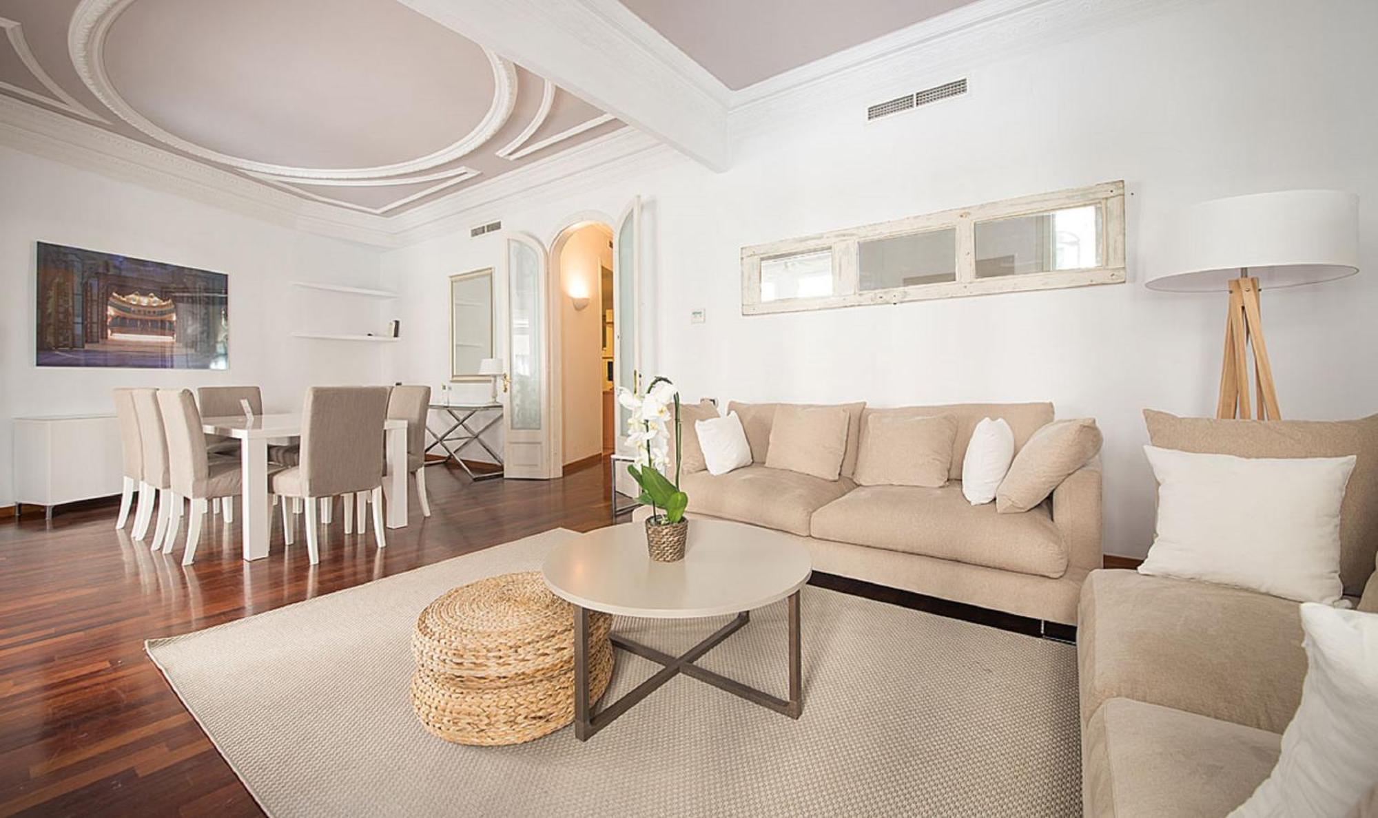 4 En Calle Balmes - Stylish * Barcelona